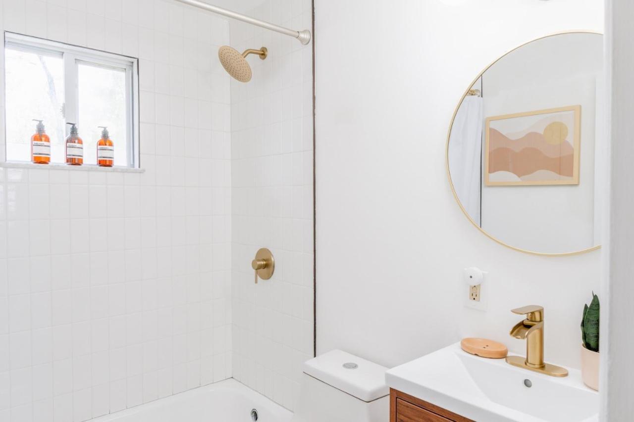 Retro Retreat Renovated 2Br, Desk, No Chore List! Kingston Exteriér fotografie