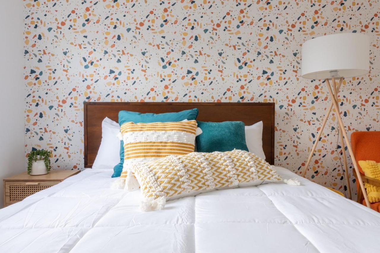 Retro Retreat Renovated 2Br, Desk, No Chore List! Kingston Exteriér fotografie